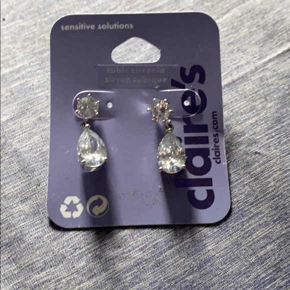 Pear drop earrings - Picture 1 of 1